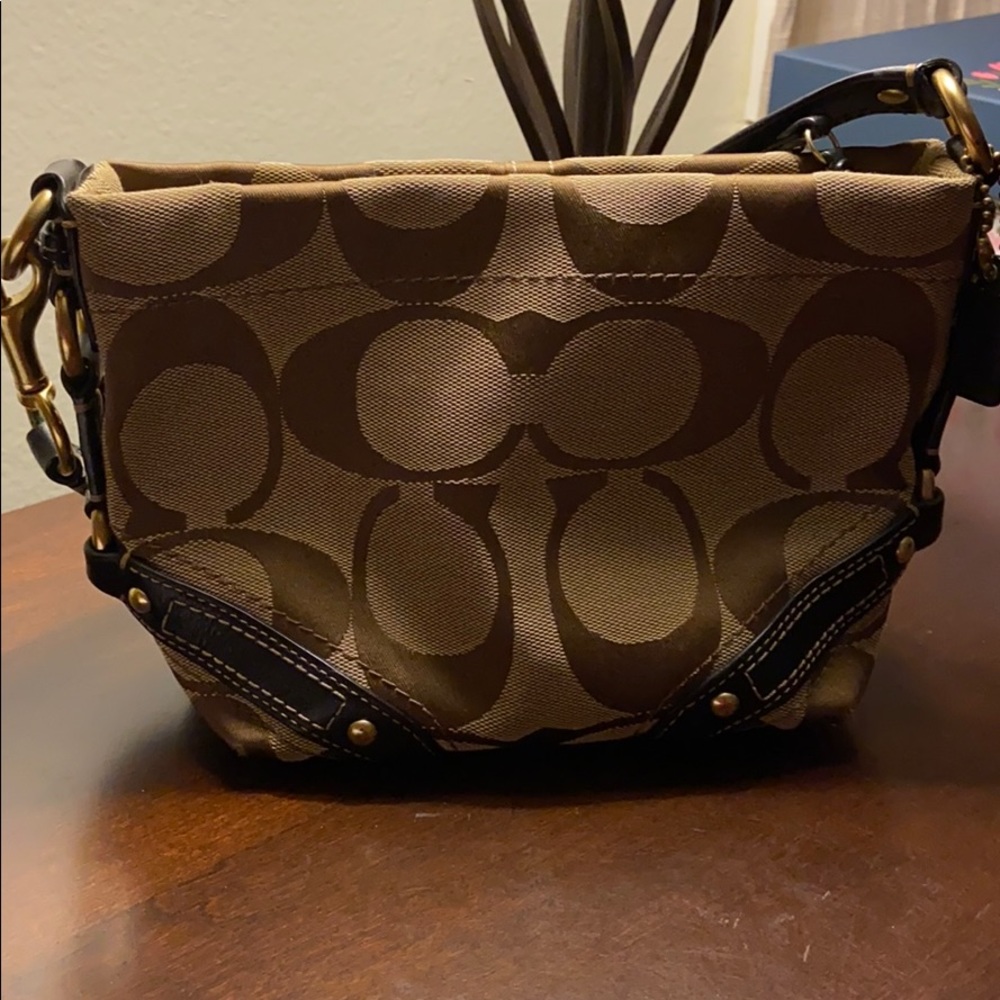 AUTHENTIC COACH BLACK SIGNATURE PURSE SMALL